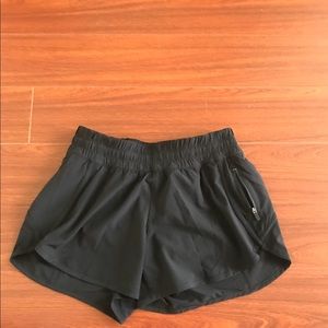 Lululemon size 8 shorts
